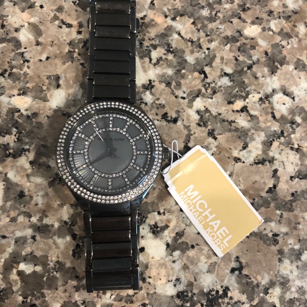 Micheal Kors Silver Watch with Rhinestones ✨✨✨